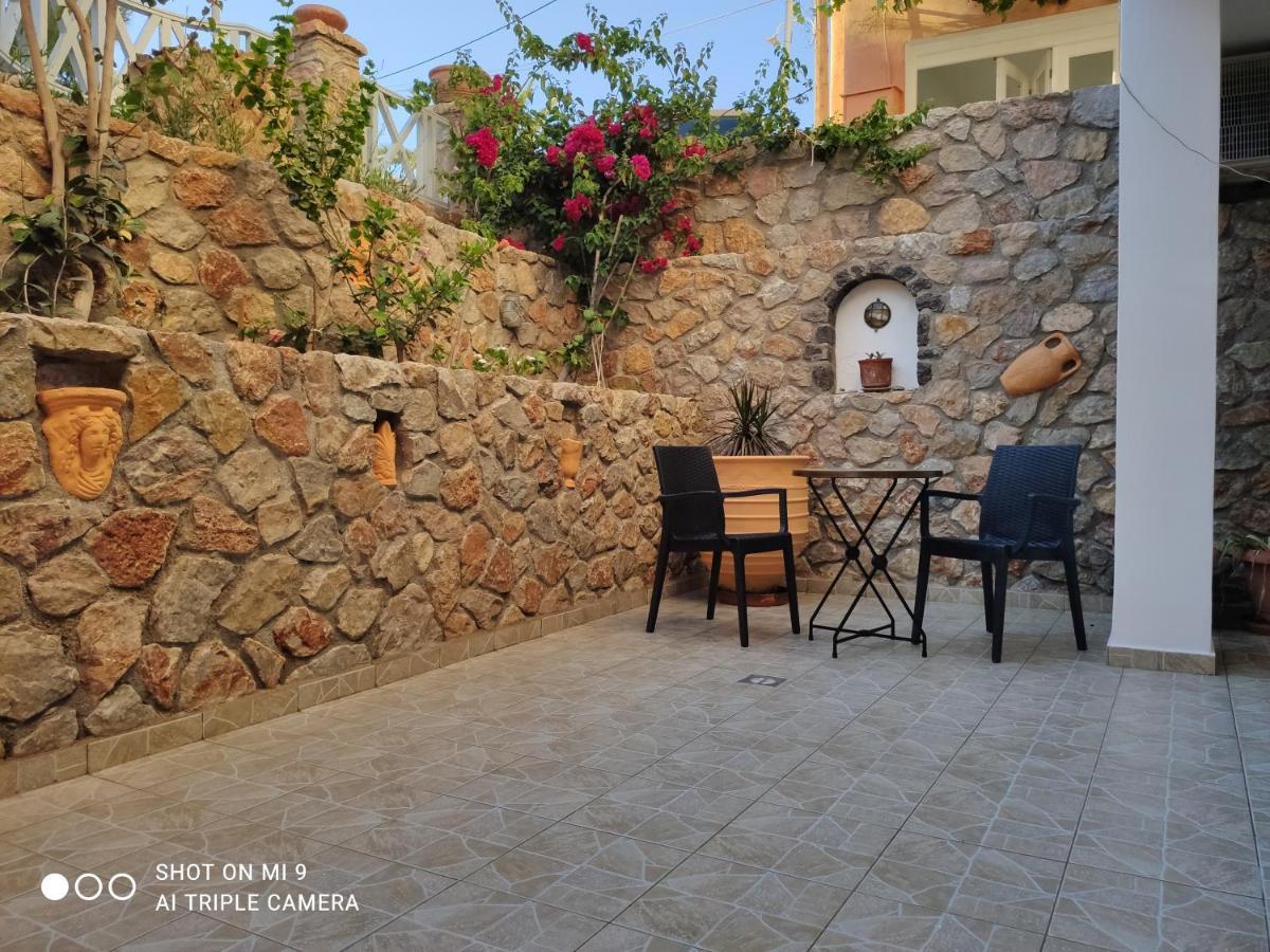 Leonidas Apartments Kamári Dış mekan fotoğraf