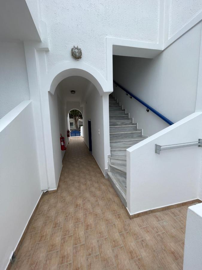 Leonidas Apartments Kamári Dış mekan fotoğraf